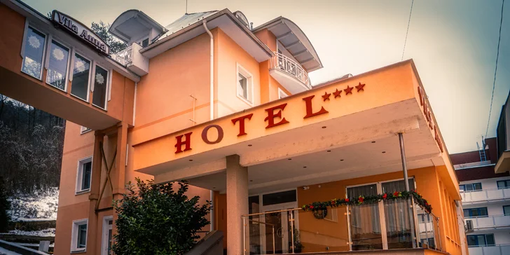 Relaxační pobyt v Trenčianských Teplicích: snídaně či polopenze i vstup do wellness