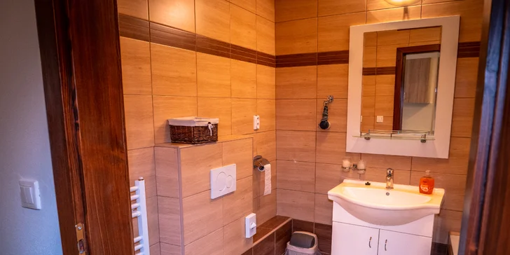 Relaxační pobyt v Trenčianských Teplicích: snídaně či polopenze i vstup do wellness