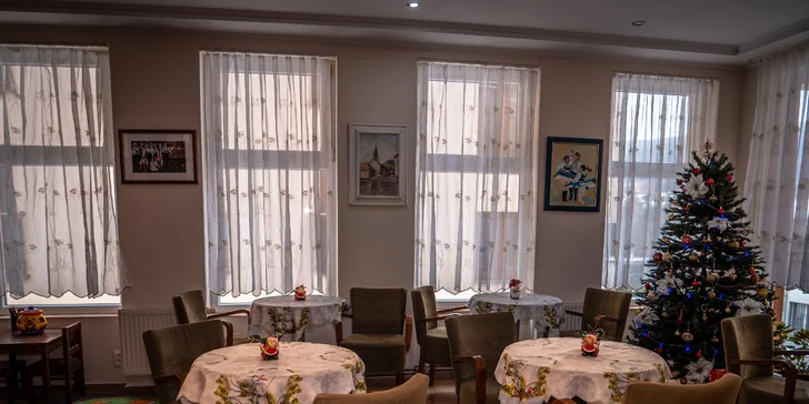 Relaxační pobyt v Trenčianských Teplicích: snídaně či polopenze i vstup do wellness