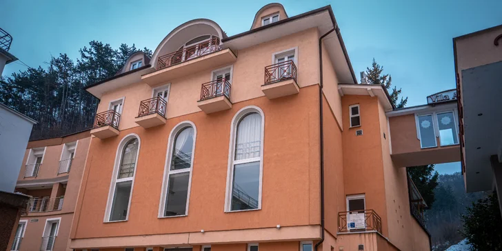 Relaxační pobyt v Trenčianských Teplicích: snídaně či polopenze i vstup do wellness
