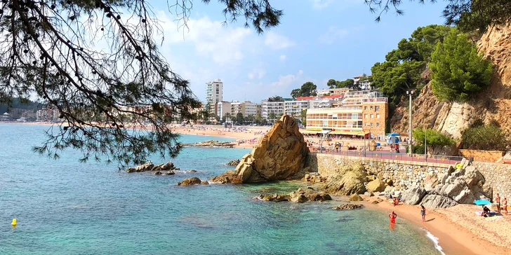 Pobřeží Costa Brava: zájezd s polopenzí ve 4* resortu, Barcelona, Tossa de Mar i koupačky