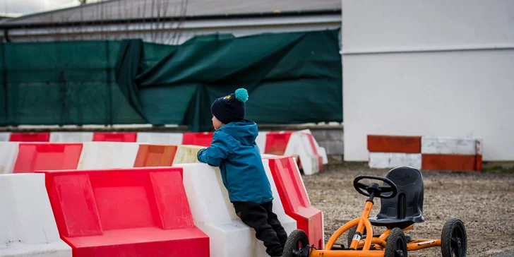 Jízdy na motokárách pro dospělé i děti: na výběr elektrické nebo šlapací káry