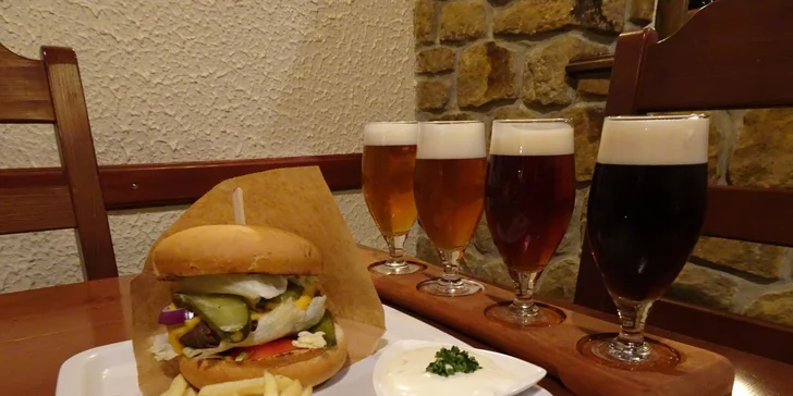 Hovězí burger, hranolky a degustace řemeslných piv pro 1 osobu