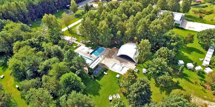 Resort u Baltu: polopenze, vlastní přístup k pláži, neomezený vstup do sauny, půjčení kol i animace