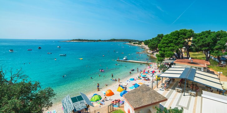 Dovolená u chorvatské Puly: ubytování přímo na pláži, snídaně