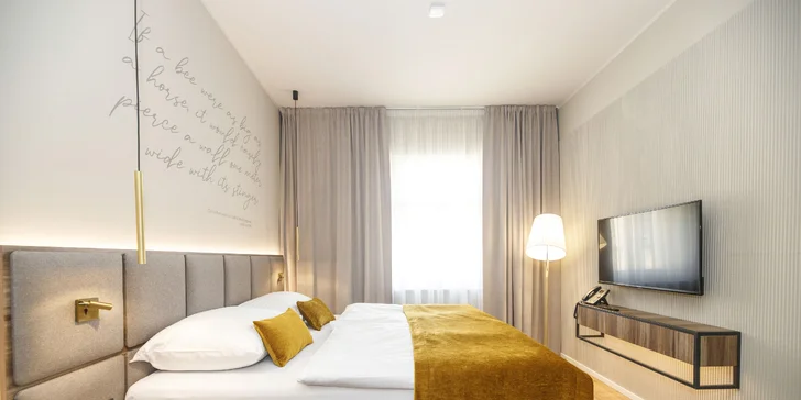 4* pobyt pár minut od Karlína: moderní hotel, snídaně a objevování Prahy