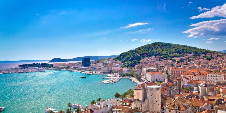 Letní pobyt na 7 nocí plný koupaček v moři: apartmány 9 min chůzí od pláže, 30 min autem od Splitu