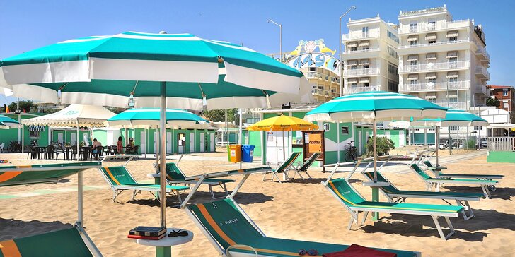 Rimini: 3* hotel s bazénem u pláže, možnost snídaně, pobyt pro 2 děti zdarma a first minute sleva