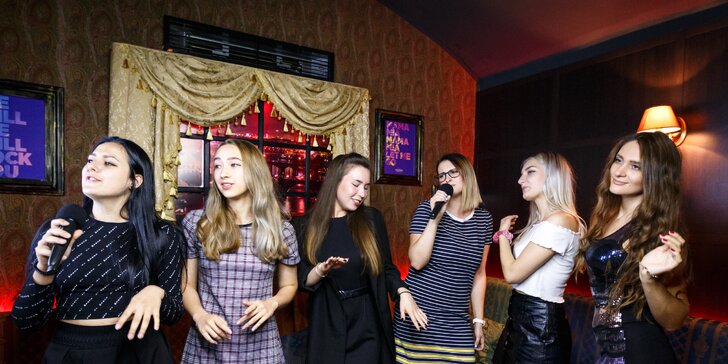Karaoke na Vinohradech: pronájem salonku pro 4–23 osob na 1 hodinu