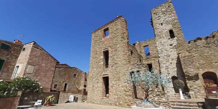 Dovolená v Itálii se snídaní a ochutnávkou vín: 800 m na pláž Lago Trasimeno, venkovní bazén