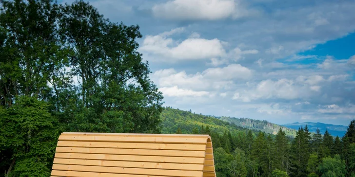 Jaro na Šumavě: wellness hotel s polopenzí, gurmánské menu i dětské hřiště