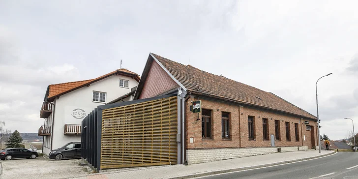 Past na pořádný hlad: 2x hovězí XXL burger s domácími hranolky a čokoládový fondant