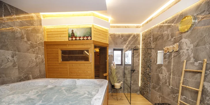 4* relax v Třebíči: snídaně i polopenze a vstupenky do baziliky a aquaparku