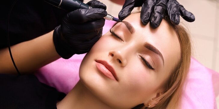 Permanentní make-up: kontura a stínování rtů, microblading a microshading obočí