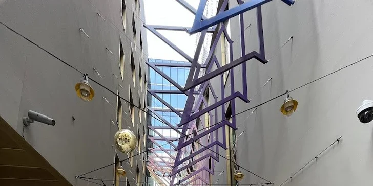 Špičkový pobyt se snídaní v centru Budapešti: hotel se střešním barem a výhledem na město