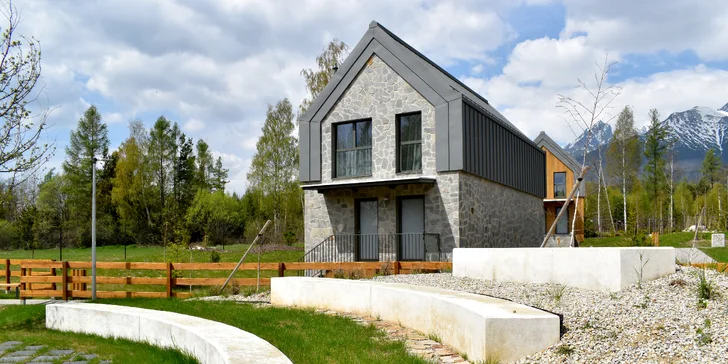 Dovolená v moderně zařízené chatě na úpatí Vysokých Tater i lahev vína