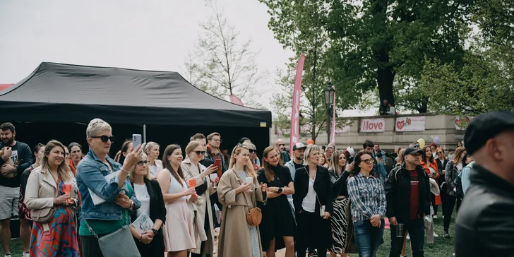 DERMACOL LOVE DAY v Grébovce: balíček s dárky, zábava a Xindl X, Holki a další muzika