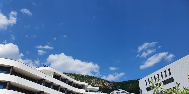 7 nocí v Černé Hoře: Montenegrina Hotel & SPA**** s all inclusive, letenky i transfer v ceně