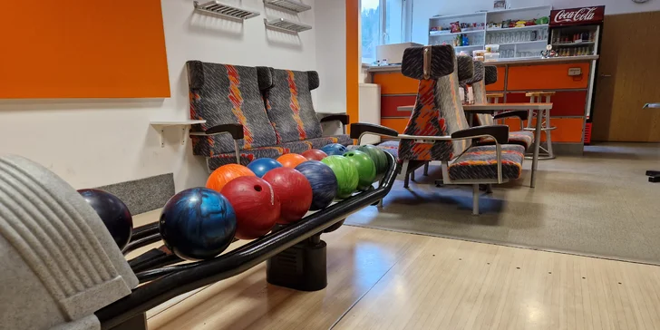 Pronájem dráhy na bowling na 60 nebo 120 minut až pro 6 hráčů