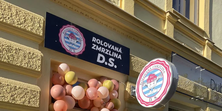 Bubble roll waffle: 1-2 kornouty s "bublinkovou" vaflí, ovocem, rolovanou zmrzkou i sladkostí