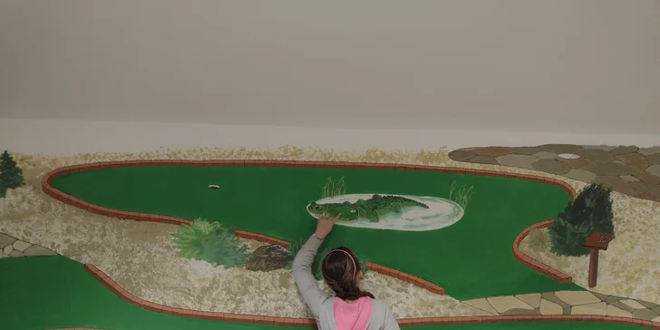 Zábavný adventure minigolf pod střechou: 60 min. hry pro malé i velké