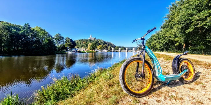 Půjčení elektrokoloběžek na hodinu, den či celý víkend: Lipno nebo Boršov nad Vltavou