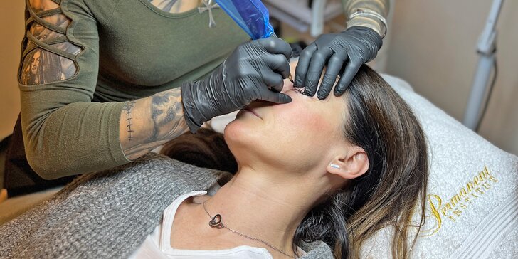 Pro permanentní krásu: tetování očních linek, rtů i obočí – pudrové nebo vláskování