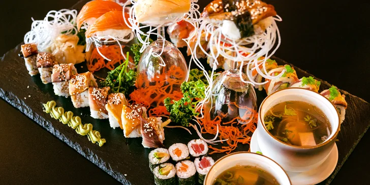 Napěchované sushi sety: 16–157 rolek i se salátem, polévkami či závitky