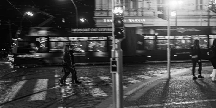 Kurz focení cestovatelské i noční fotografie nebo balíček se základy fotografování