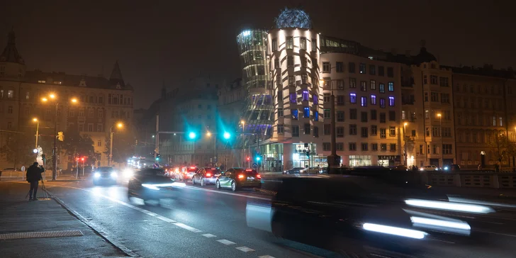 Kurz focení cestovatelské i noční fotografie nebo balíček se základy fotografování