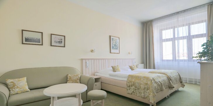 Pobyt v centru Litomyšle s polopenzí: 2lůžkový pokoj i apartmá s masážní vanou a infrakabinou