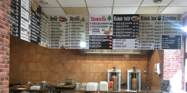 Libanonská pizza a nápoj pro 1 i 2 osoby: se zeleninou, sýrem i masem