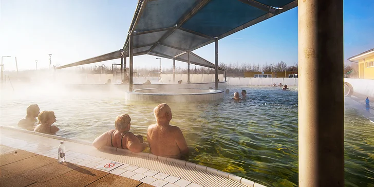 Dopřejte si relaxaci v termálech. Koupaliště Nesvady nabízí čtyři celoročně otevřené bazény. 