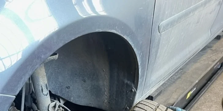 Přezutí nebo výměna pneumatik osobního automobilu s disky do velikosti 18"