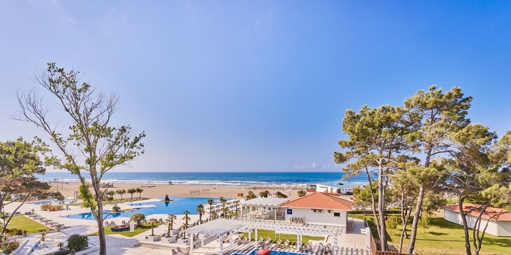 Černá Hora letecky: 7 nocí v 4* hotelu Azul Beach Resort Montenegro s ultra all inclusive a českým dětským klubem