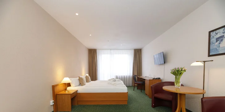 Relax ve Františkových Lázních: bazén, sauna, polopenze i sleva na procedury