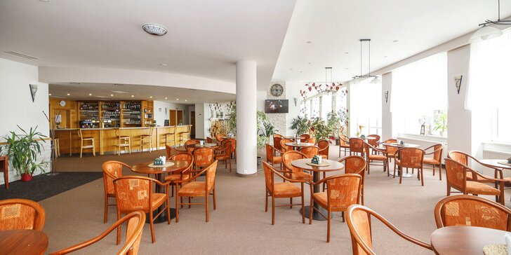 Aktivní pobyt na Šumavě: zrekonstruovaný hotel s polopenzí, wellness a masáž, sport i výlety