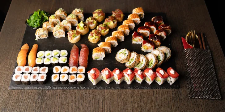 Vytříbené sushi sety v MOON Sushi Restaurant v samotném centru Brna