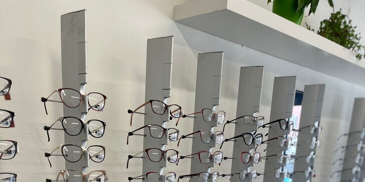 Otevřený voucher až na 3000 Kč na brýlové obruby a čočky v NOVAOPTIK