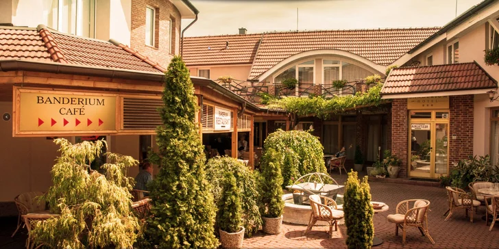 Hotel Banderium*** v Komárně: 50% slevy na vstupy do lázní a příjemné ubytování s polopenzí