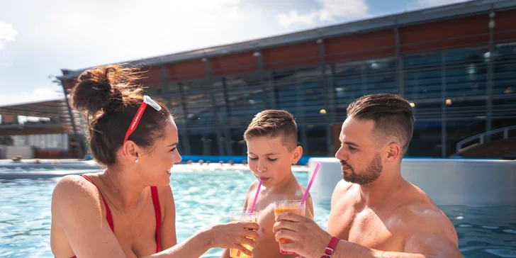 Aqualand Moravia: celodenní aqua zóna a sirná koupel ve všední dny, Denní lázně kdykoliv