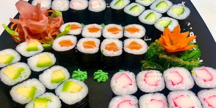 Pestré sushi sety: 39 až 74 ks s avokádem, krevetami i lososem