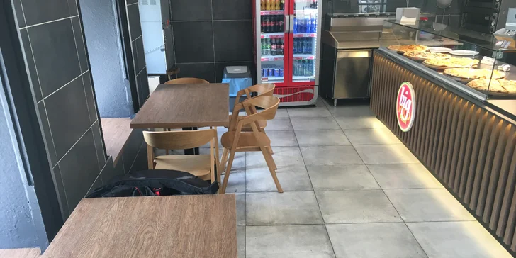 Hovězí či kuřecí kebab v chlebu i tortille, velký box i celé menu s hranolky a nápojem