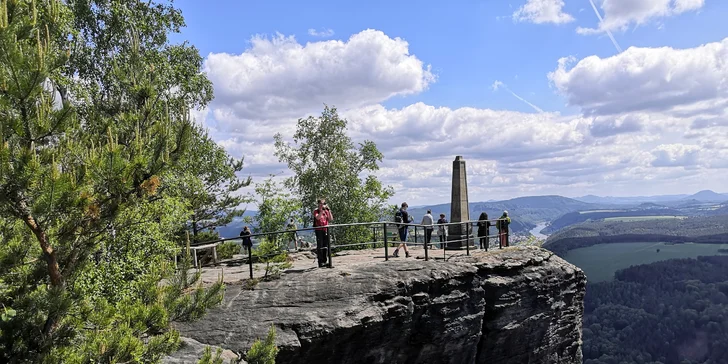 Zážitkový kurz nordic walkingu v Českém a Saském Švýcarsku: cesta s průvodcem vč. zapůjčení holí