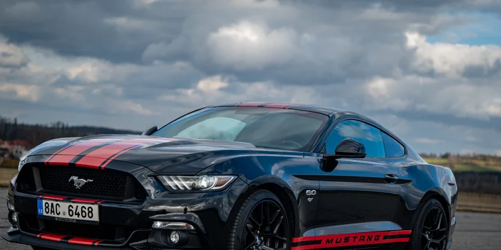 Osmiválcový Ford Mustang o výkonu 480 koní: zapůjčení na 15–45 minut či celý den