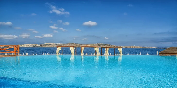 Malta a St. Paul's Bay: 4* hotel u vyhlášené pláže Bugibba Beach, neomezený wellness i snídaně