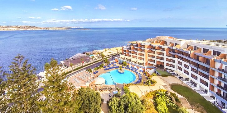 Malta a St. Paul's Bay: 4* hotel u vyhlášené pláže Bugibba Beach, neomezený wellness i snídaně