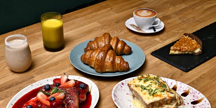 Snídaně ve francouzském stylu pro 1 i 2 osoby: slané či sladké toasty, káva či čaj, pomerančový fresh