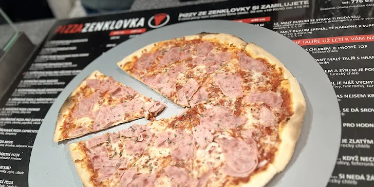 Jedna či dvě pizzy dle výběru v Libni: šunková, funghi, capricciosa i quattro formaggi