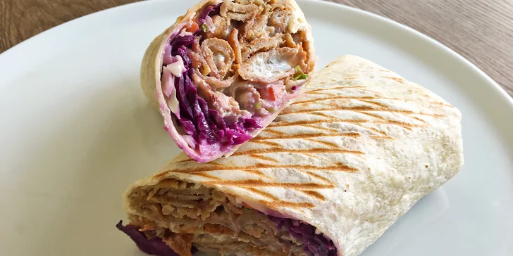 Hovězí či kuřecí kebab v chlebu i tortille, velký box i celé menu s hranolky a nápojem